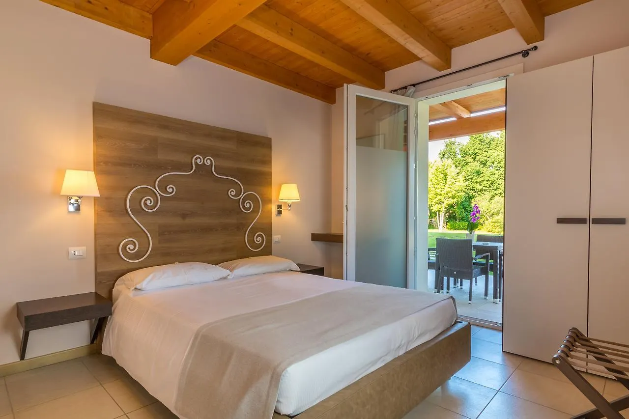 Agriturismo Corte Aurea Desenzano del Garda 0*,  Italy
