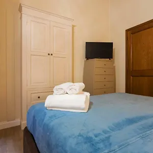 Duomo 2 Bedroom , Florence Italy